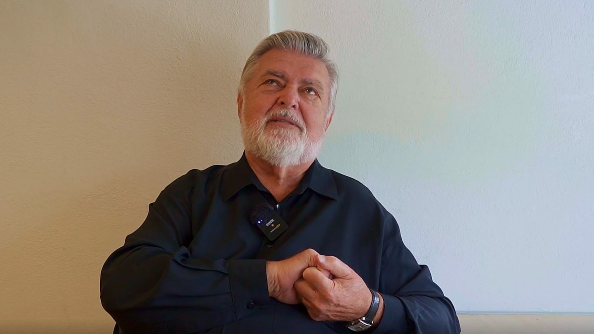 Peter-Dvorský-oči-web-stvr-sk-STVR