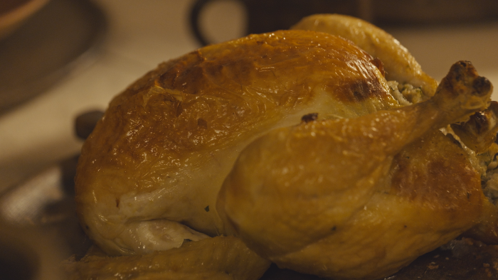 Obrázok receptu - Pečené kura plnene chlebom a cibuľou