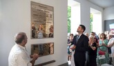 Vo Zvolene odhalili pamätnú tabuľu židovskej rodine Straussovcov
