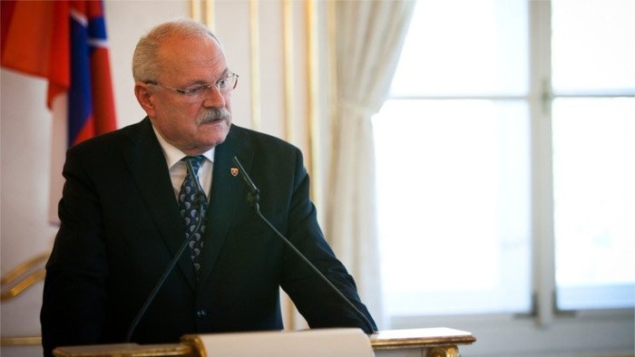 K veci: Prejav odchádzajúceho prezidenta v NR – správa o stave republiky...