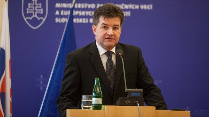 Foreign ministers meet in Brussels to discuss Ukraine