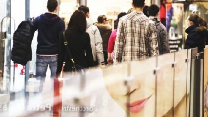 Las compras navideñas están contribuyendo al crecimiento de la economía