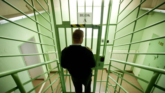 Cabinet approves of electronic ankle bracelets in house arrest sentences