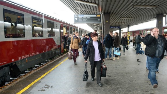 Aumenta el descuento del billete de tren para los trabajadores