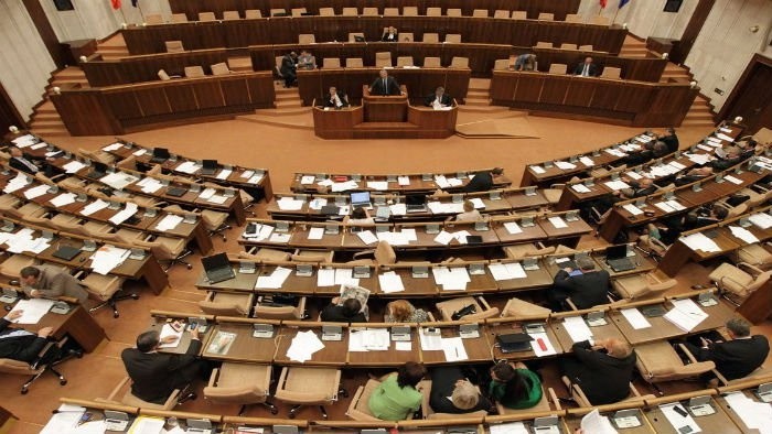 Парламент принял поправки в ГК СР