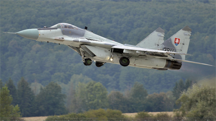 Eslovaquia consuma el traspaso de aviones MiG-29 a Ucrania