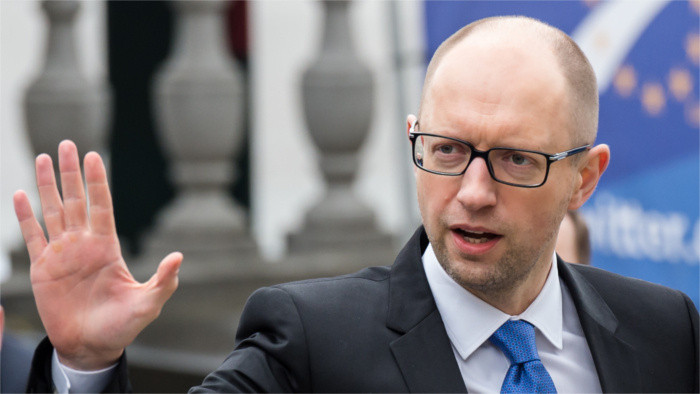 Yatsenyuk agradece a Eslovaquia la ayuda brindada