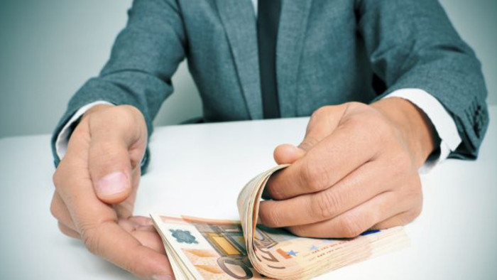 Slovak attempting to take money from Swiss bank charged