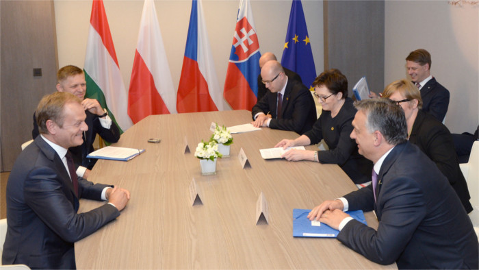 Extraordinary V4 summit starts in Prague