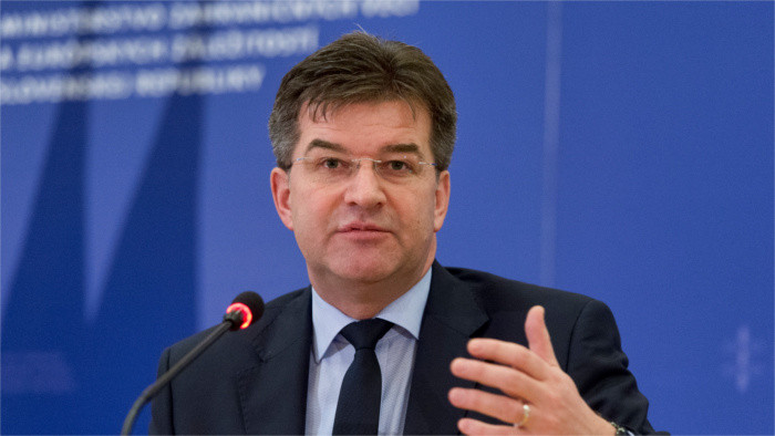 Šéf diplomacie na Ukrajine i v Rusku 