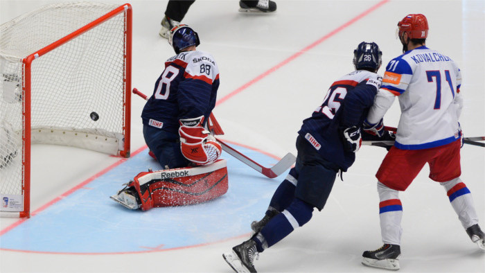 Словацкие хоккеисты осложнили себе выход в четвертфинал