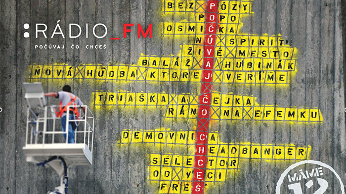 „Počúvaj, čo chceš,“ hovorí nový slogan Rádia_FM