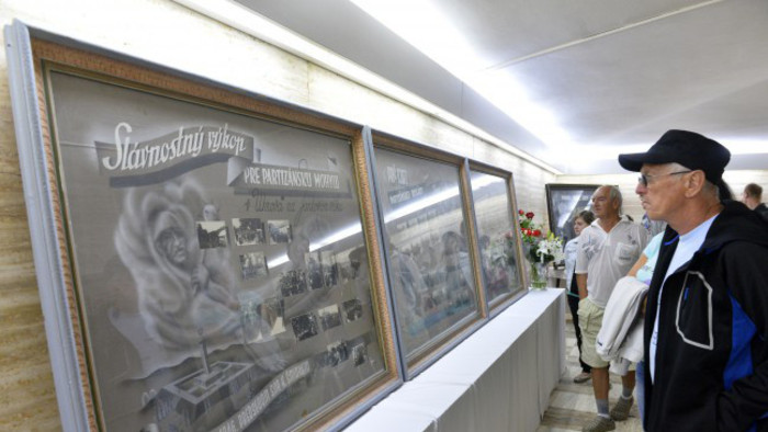 Presentan al público exposición “Cambios recientes de Eslovaquia”