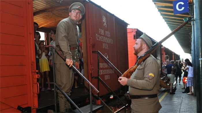 Le train de la Légion de la Première Guerre mondiale commence son voyage en Slovaquie