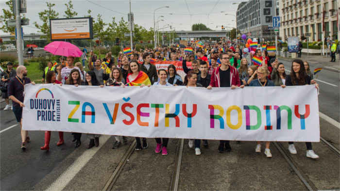 Kulturministerin lädt LGBT-Vertreter zum Gespräch