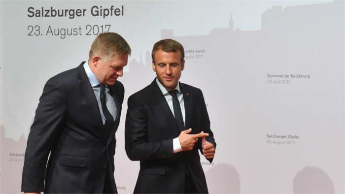 Emmanuel Macron et Robert Fico à l'assaut sur le front des travailleurs détachés, Épisode II