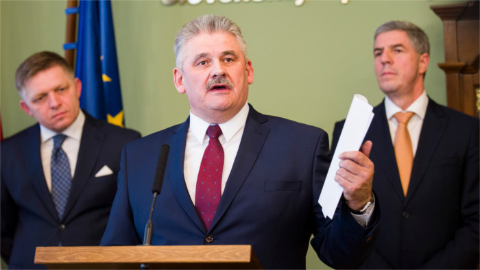 Regierung verabschiedet Sozialpaket 
