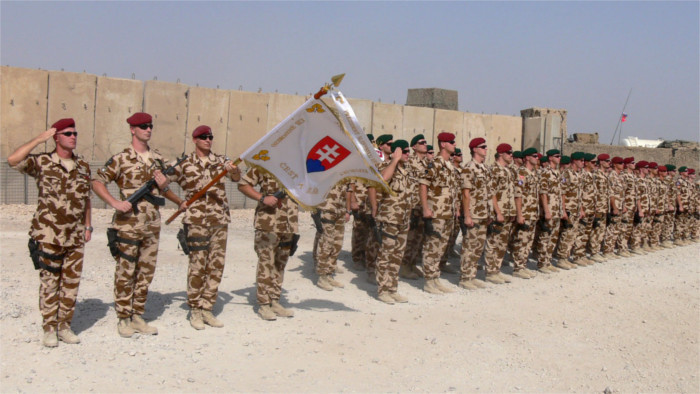 Eslovaquia retirará seis militares destinados en Irak