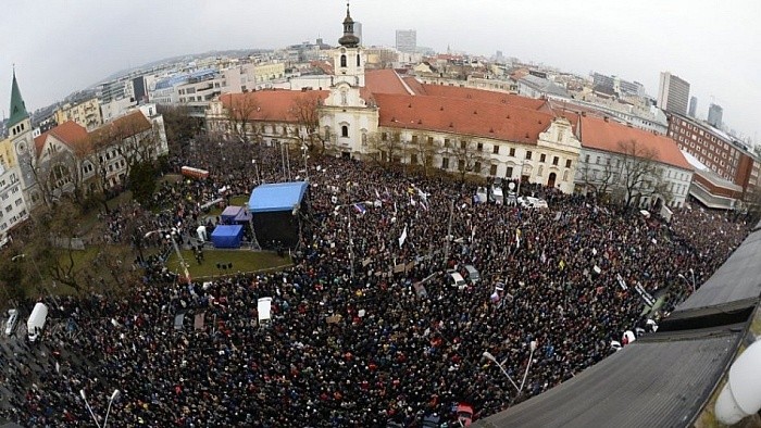 protest slusne slovensko snp_tasr.jpg