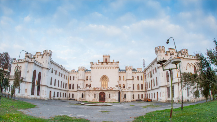 Rekonštrukcia kaštieľa v Rusovciach
