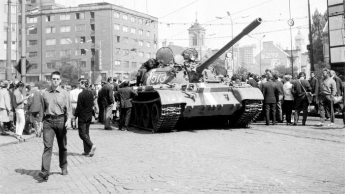 Mandatarios eslovacos recuerdan la ocupación de 1968