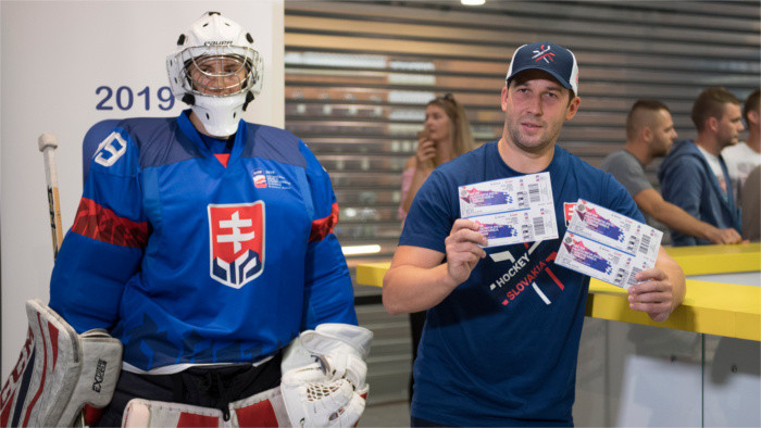 Hunting for fake tickets for ice hockey WC 