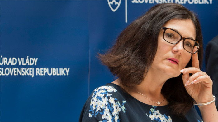 Schulministerin muss sich Abberufungsversuch stellen