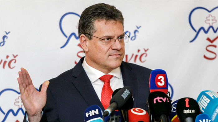 Šefčovič confirma su candidatura para el cargo de jefe de Estado eslovaco