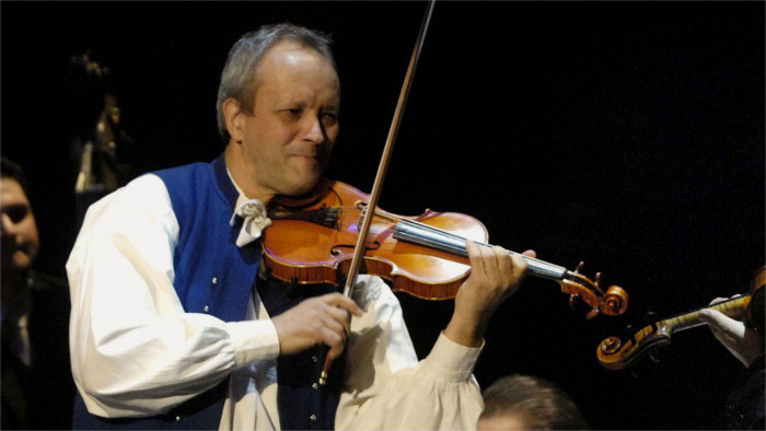 Geiger und Kapellmeister Miroslav Dudík 
