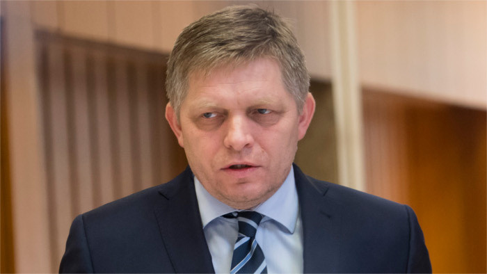 Fico kandidiert als Verfassungsrichter