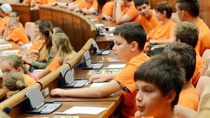 Kinderfragestunde im slowakischen Parlament