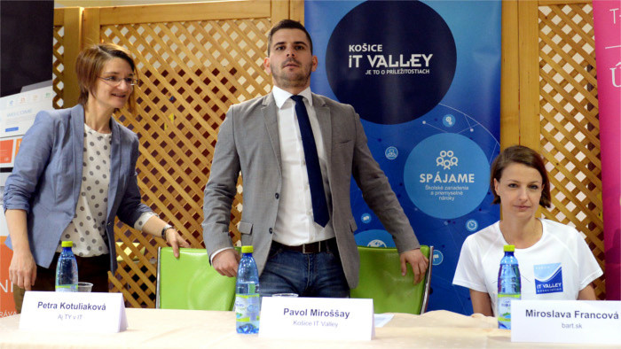 La Slovaquie doit augmenter le nombre de femmes travaillant dans les TIC