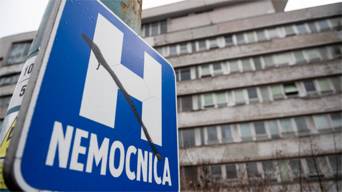 Krankenhäuser drohen, Verträge mit Krankenkassen zu kündigen