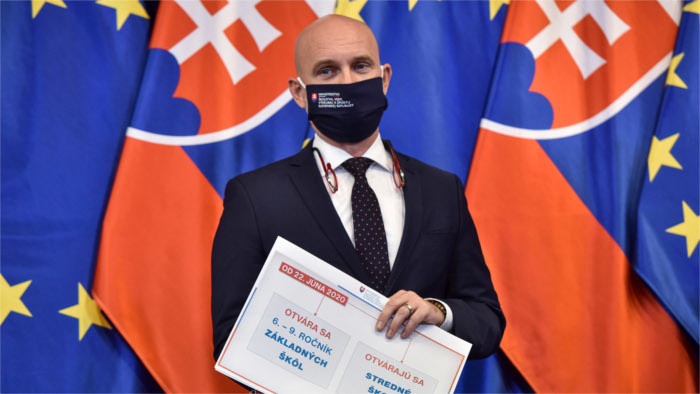 Le ministre de l’éducation slovaque à Prague