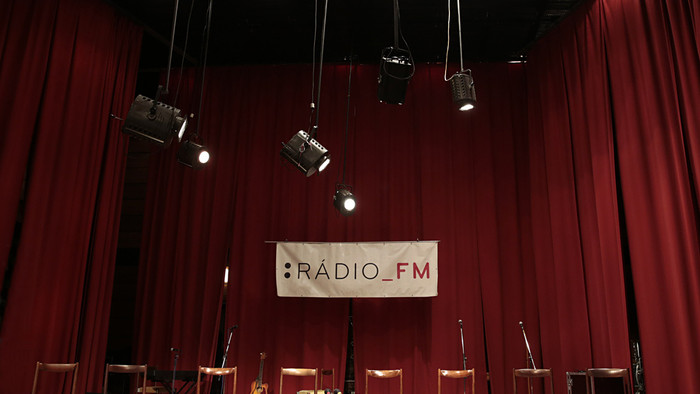 FM RADIO  foto(c)CB 01.jpg