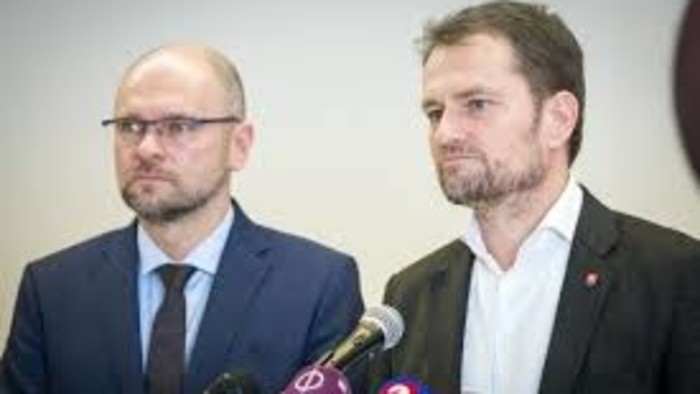 Online üzengetés a koalíción belül 