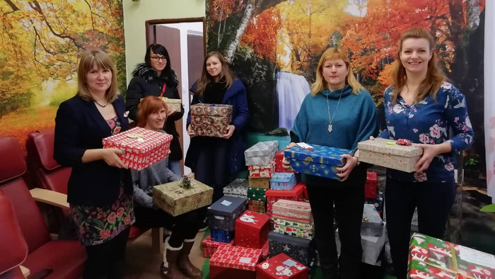 Koľko lásky sa zmestí do krabice od topánok?