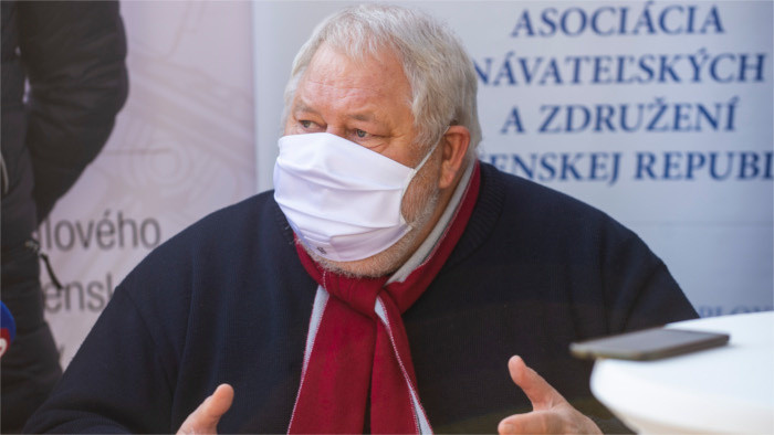 Club 500 se opone a las declaraciones del ministro de Finanzas