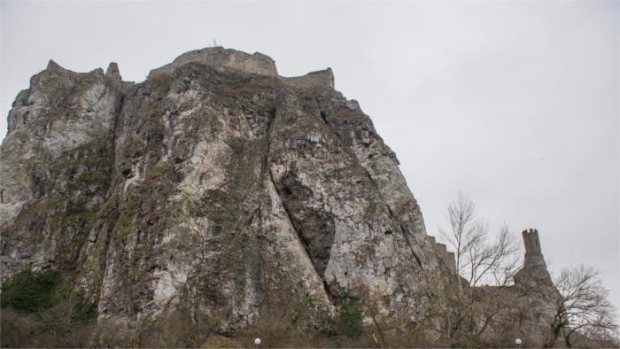 7 RONDA CONCURSO SOBRE BRATISLAVA – EL CASTILLO DE DEVÍN