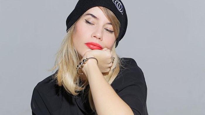 Adela z Bad Karma Boy v Ráne na eFeMku