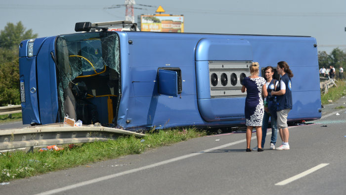 Vodič autobusu: Ako sa vyhnúť nehode? Všeliek neexistuje