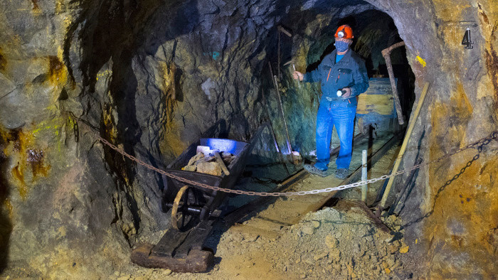 Visitamos la Minas de Ópalo de Červenica