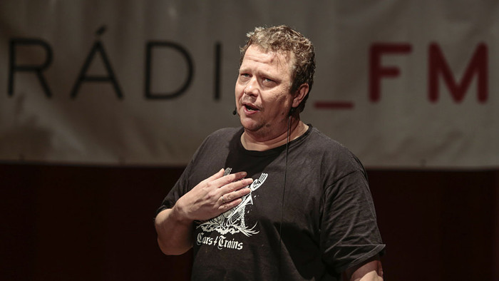 FM RADIO  foto(c)CB 04.JPG
