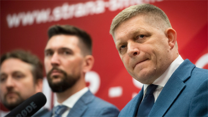Р.Фицо остается председателем «Smer-SD»  