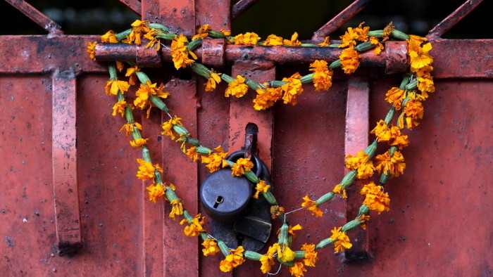 IMG_7573_India_Varanasi_oldtown_locker_1200_Janik.JPG