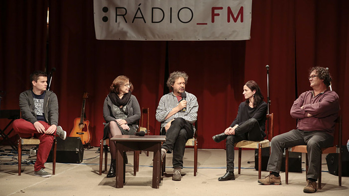 FM RADIO  foto(c)CB 14.JPG