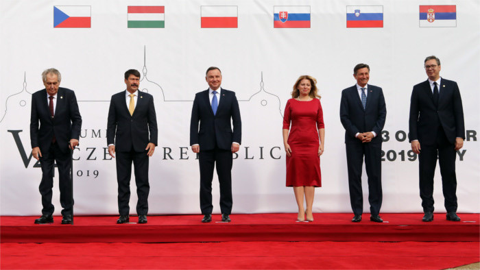 Visegrád-Länder unterstützen EU-Beitritt Serbiens