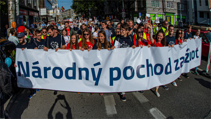 Miles de personas asisten a la Marcha por la Vida