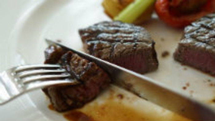 Šťavnatý steak so syrovou omáčkou 