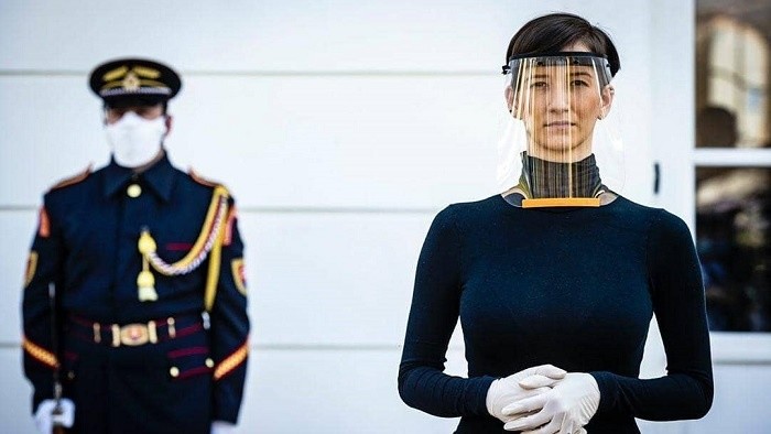 Kedysi tancovala s Darou Rolins, dnes tlmočí nepočujúcim